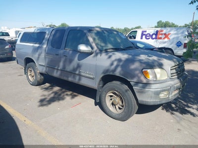 TOYOTA TUNDRA 2001