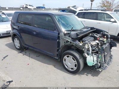 SCION XB 2011
