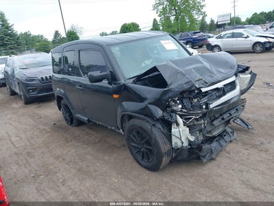 HONDA ELEMENT 2010