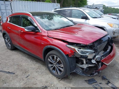 INFINITI QX30 2017
