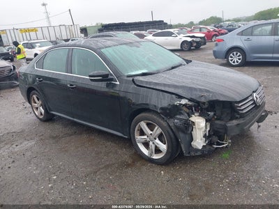 VOLKSWAGEN PASSAT 2013