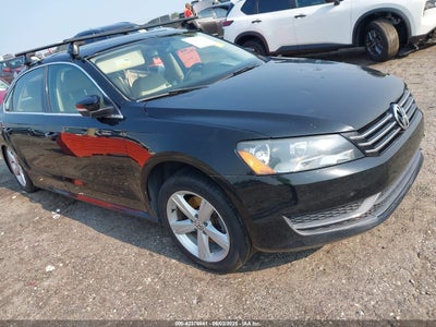VOLKSWAGEN PASSAT 2012