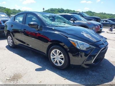 TOYOTA YARIS 2019