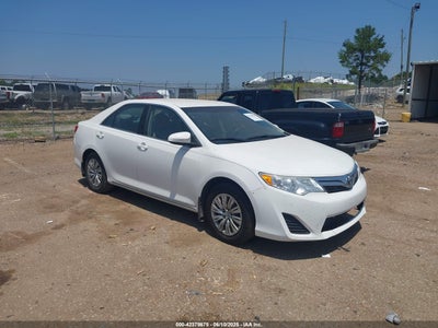 TOYOTA CAMRY 2014