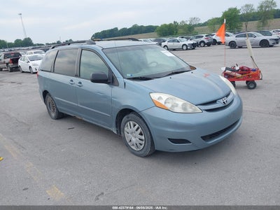 TOYOTA SIENNA 2008