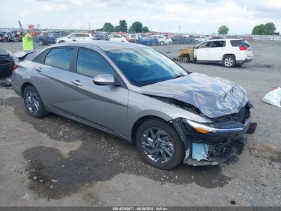 HYUNDAI ELANTRA 2024