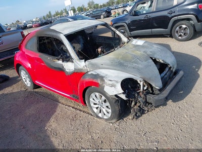 VOLKSWAGEN BEETLE 2019