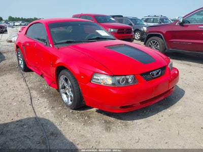 FORD MUSTANG 2000