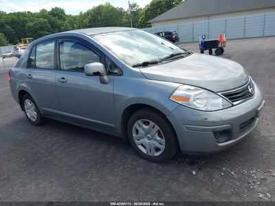 NISSAN VERSA 2011