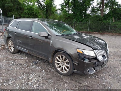 LINCOLN MKT 2011