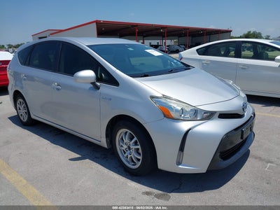 TOYOTA PRIUS V 2016