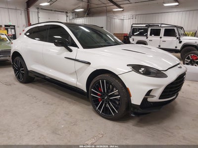 ASTON MARTIN DBX 2023