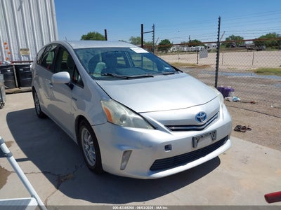 TOYOTA PRIUS V 2012