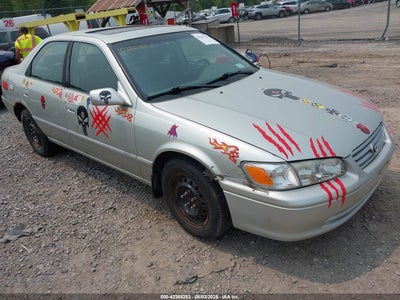 TOYOTA CAMRY 2001