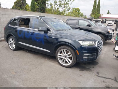 AUDI Q7 2017
