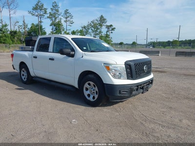 NISSAN TITAN 2017