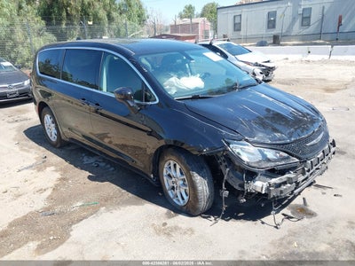 CHRYSLER VOYAGER 2022