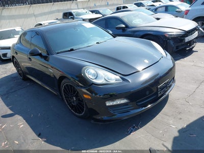 PORSCHE PANAMERA 2011