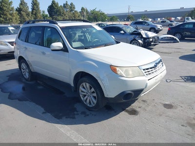 SUBARU FORESTER 2011