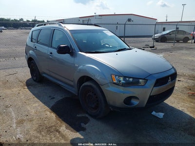 MITSUBISHI OUTLANDER 2013