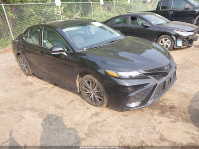 TOYOTA CAMRY 2023