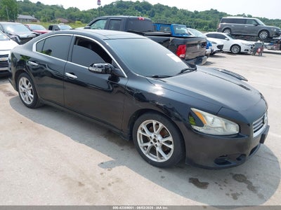 NISSAN MAXIMA 2012