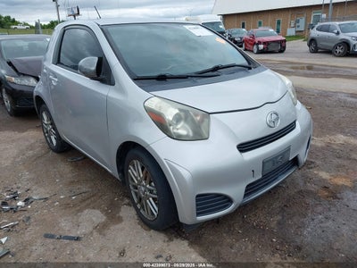 SCION IQ 2014