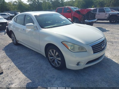 INFINITI M37 2012