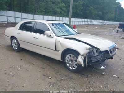 LINCOLN TOWN CAR 2003