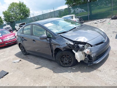 TOYOTA PRIUS 2014