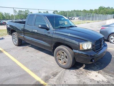 DODGE DAKOTA 2006