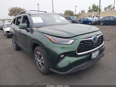 TOYOTA HIGHLANDER 2023