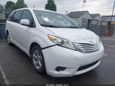 TOYOTA SIENNA 2015