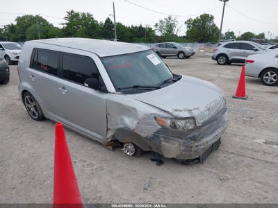 SCION XB 2012