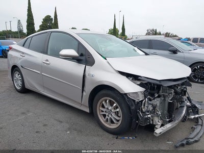 TOYOTA PRIUS PRIME 2021