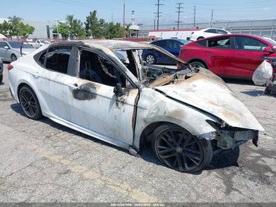 TOYOTA CAMRY 2025