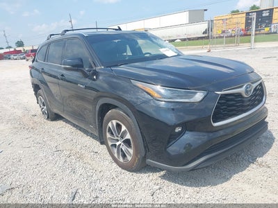 TOYOTA HIGHLANDER 2021