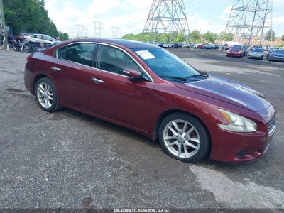 NISSAN MAXIMA 2011