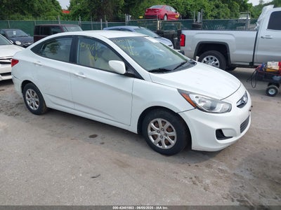 HYUNDAI ACCENT 2013