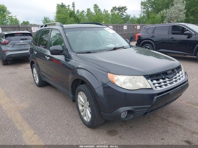 SUBARU FORESTER 2012