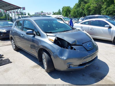 NISSAN LEAF 2015