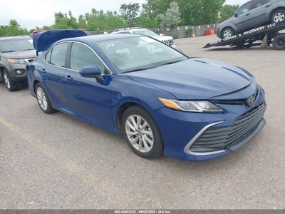 TOYOTA CAMRY 2024