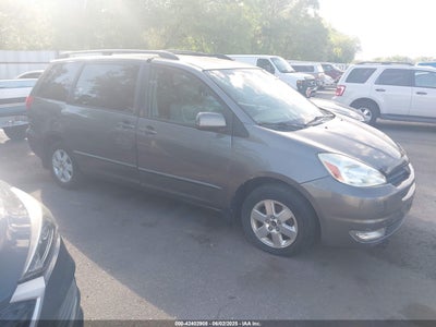 TOYOTA SIENNA 2004