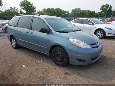 TOYOTA SIENNA 2008