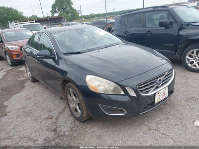 VOLVO S60 2012