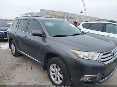 TOYOTA HIGHLANDER 2011