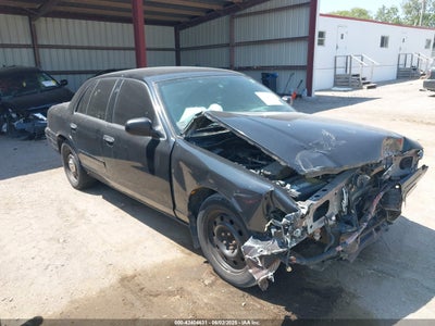 FORD CROWN VICTORIA 2006