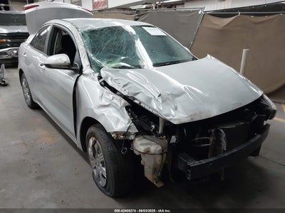 KIA RIO 2022