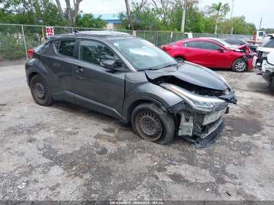 TOYOTA C-HR 2021