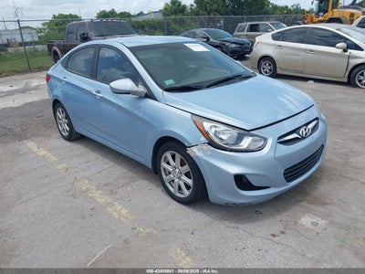 HYUNDAI ACCENT 2013